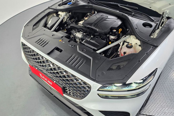 2022 Genesis GV70 с пробегом 73 955 км