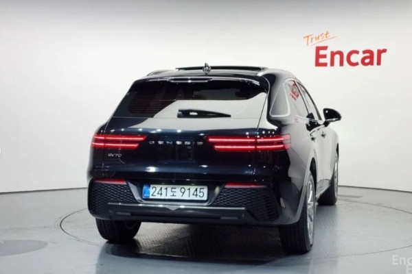 2021 Genesis GV70 с пробегом 43 734 км