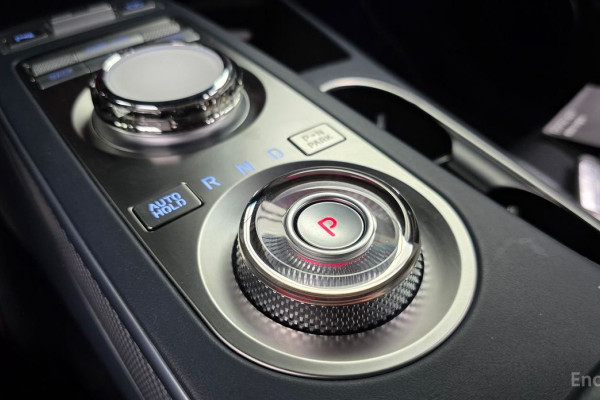 2022 Genesis GV70 с пробегом 37 358 км