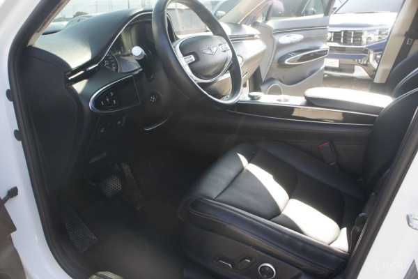 2021 Genesis GV70 с пробегом 91 388 км