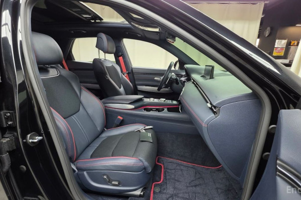 2022 Genesis GV70 с пробегом 37 358 км