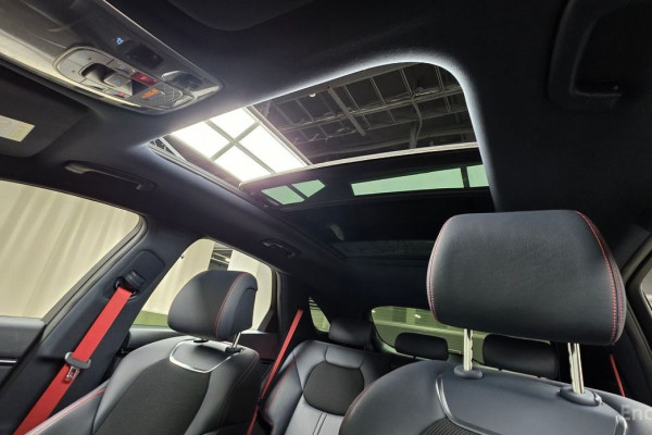 2022 Genesis GV70 с пробегом 37 358 км