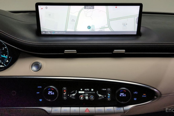 2022 Genesis GV70 с пробегом 68 908 км