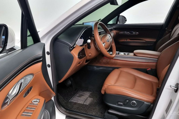 2021 Genesis GV70 с пробегом 76 412 км