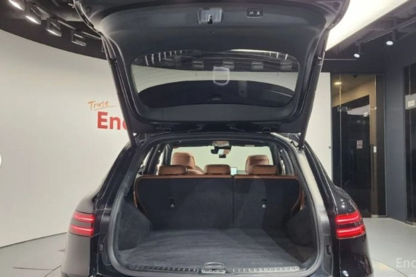 2021 Genesis GV70 с пробегом 43 734 км