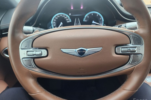 2022 Genesis GV70 с пробегом 41 641 км