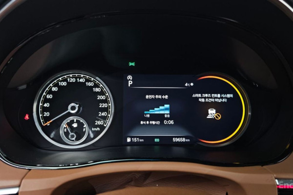 2021 Genesis GV70 с пробегом 59 658 км