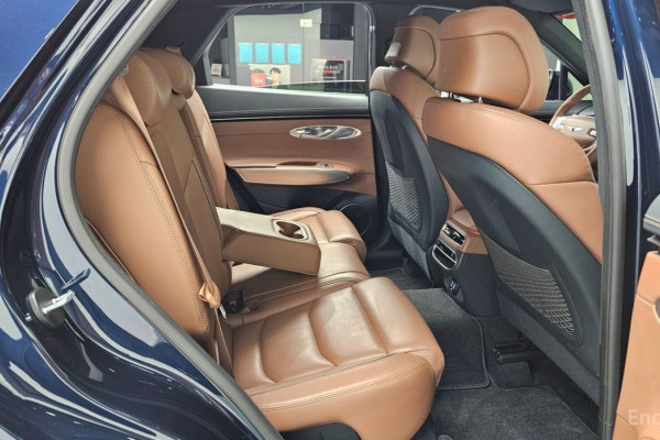 2021 Genesis GV70 с пробегом 59 658 км