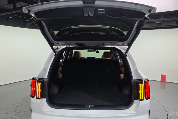 2022 Kia Sorento с пробегом 48 944 км