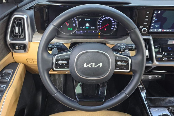 2022 Kia Sorento с пробегом 51 295 км