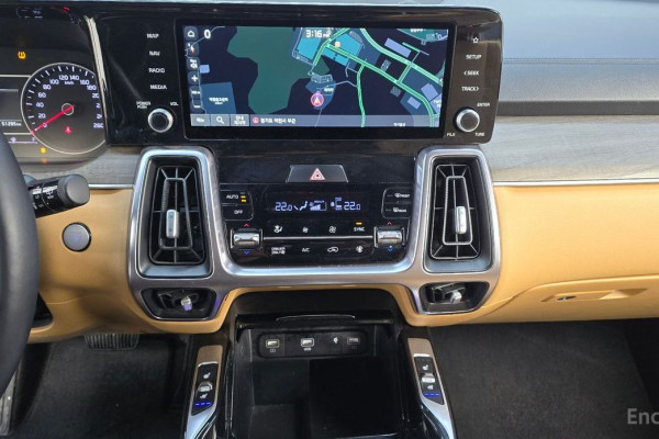 2022 Kia Sorento с пробегом 51 295 км