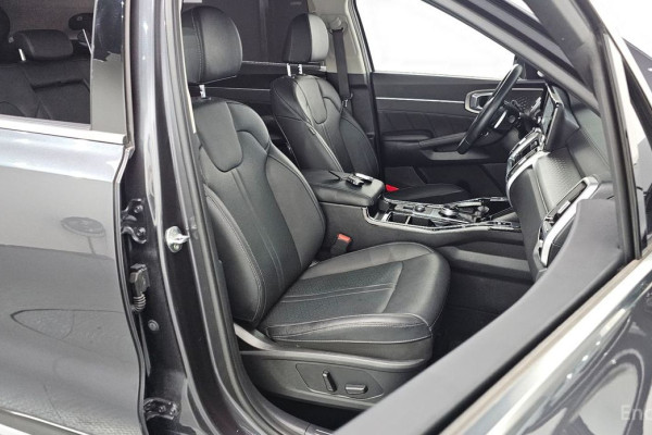 2022 Kia Sorento с пробегом 42 574 км