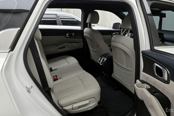 2022 Kia Sorento с пробегом 45 393 км