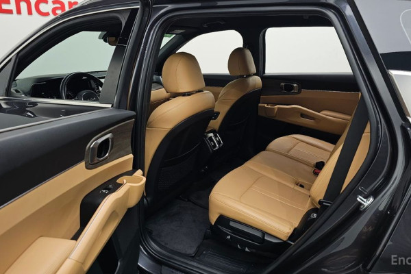 2022 Kia Sorento с пробегом 48 763 км