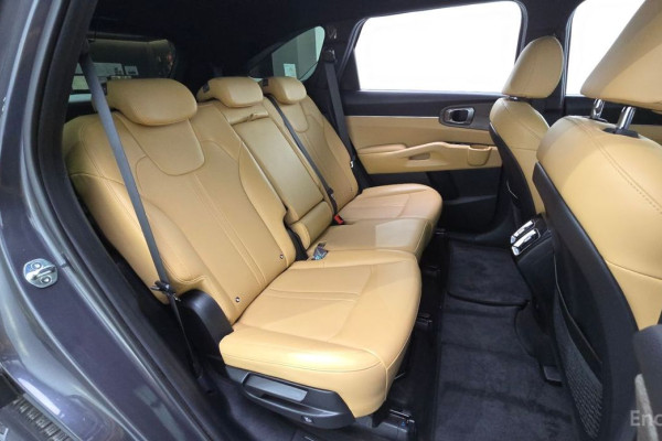 2022 Kia Sorento с пробегом 47 036 км