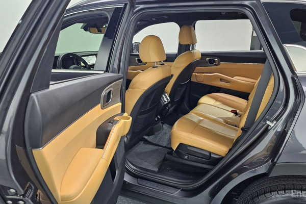 2022 Kia Sorento с пробегом 55 119 км