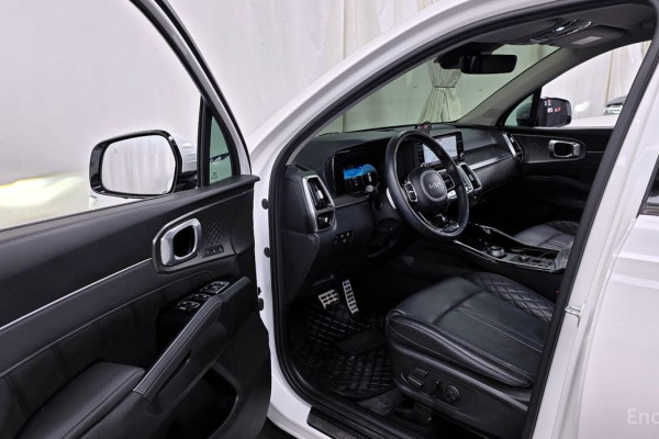 2022 Kia Sorento с пробегом 45 696 км