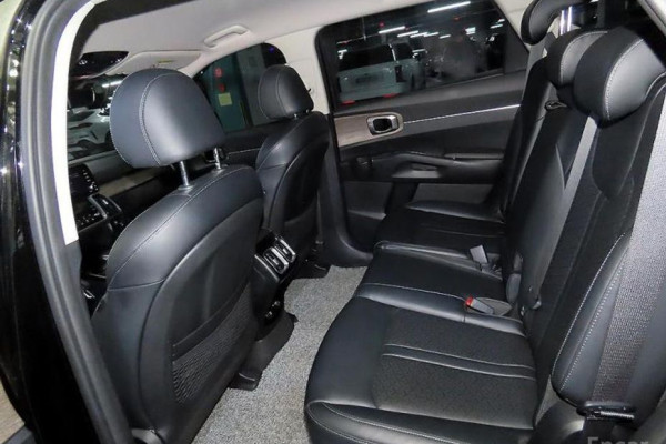 2022 Kia Sorento с пробегом 48 063 км