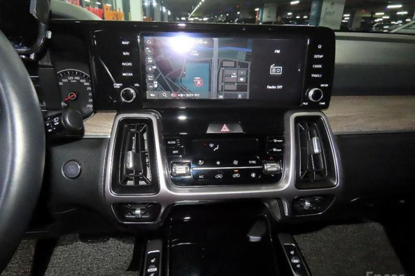 2022 Kia Sorento с пробегом 48 063 км