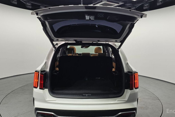 2022 Kia Sorento с пробегом 42 220 км