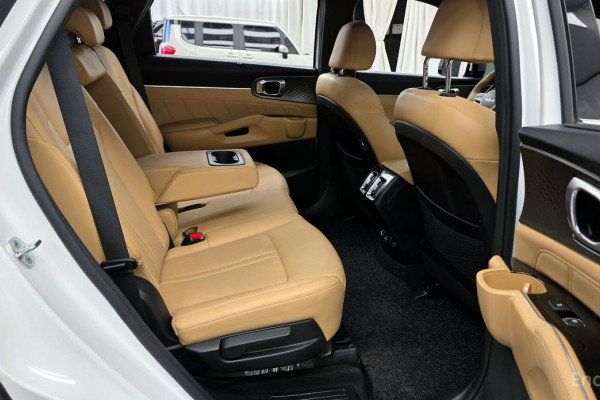 2022 Kia Sorento с пробегом 49 084 км