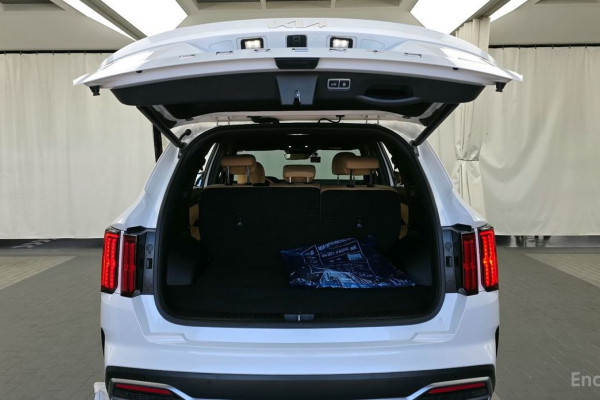 2022 Kia Sorento с пробегом 49 084 км