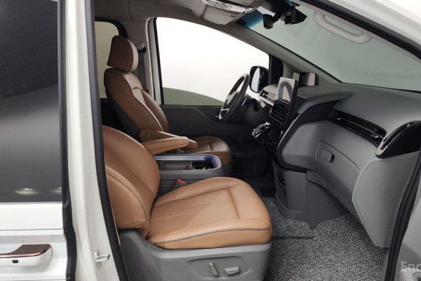 2021 Hyundai Staria с пробегом 30 547 км