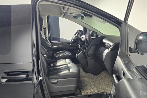 2021 Hyundai Staria с пробегом 45 562 км