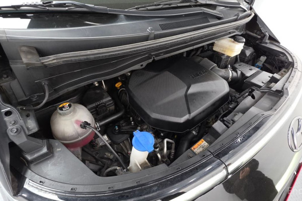 2022 Hyundai Staria с пробегом 77 762 км