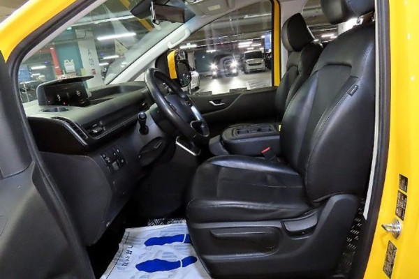 2022 Hyundai Staria с пробегом 52 005 км