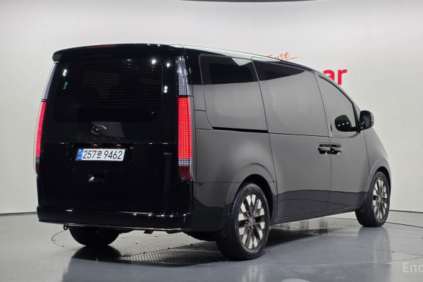 2022 Hyundai Staria с пробегом 106 541 км