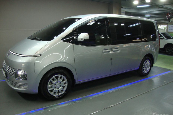 2022 Hyundai Staria с пробегом 36 800 км