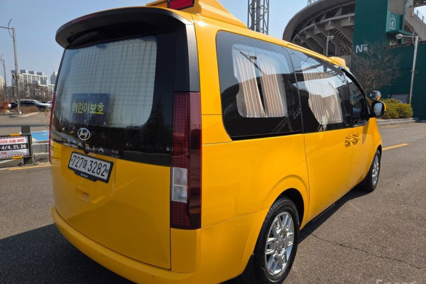 2022 Hyundai Staria с пробегом 106 041 км