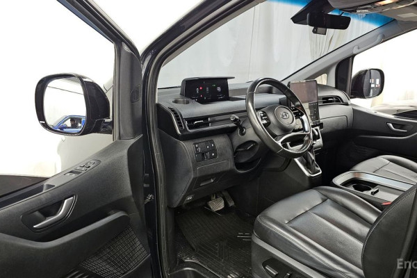 2022 Hyundai Staria с пробегом 105 684 км