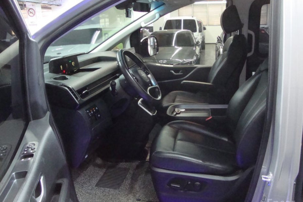 2022 Hyundai Staria с пробегом 36 800 км