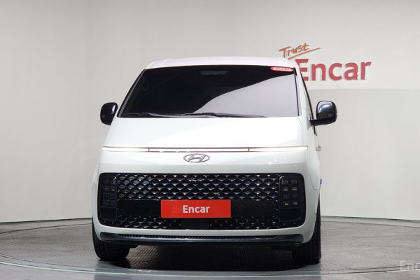 2022 Hyundai Staria с пробегом 137 945 км