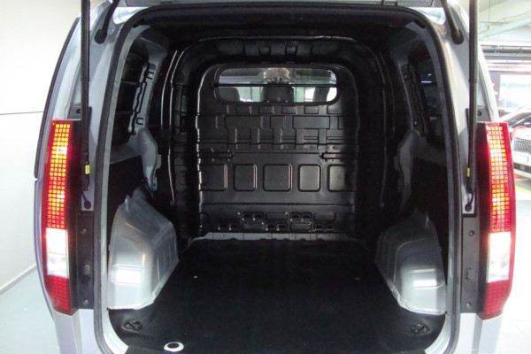 2022 Hyundai Staria с пробегом 36 800 км