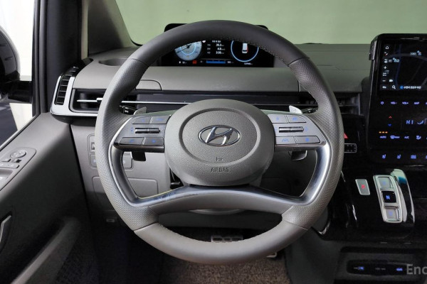 2022 Hyundai Staria с пробегом 137 945 км