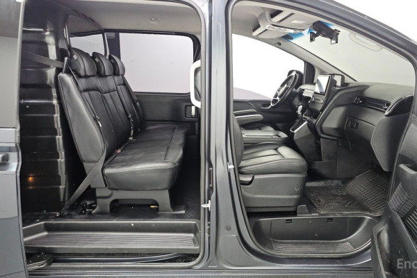 2022 Hyundai Staria с пробегом 72 127 км