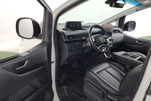 2022 Hyundai Staria с пробегом 48 169 км