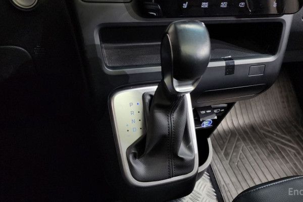 2022 Hyundai Staria с пробегом 56 707 км