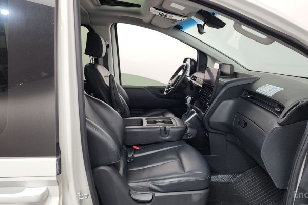 2022 Hyundai Staria с пробегом 48 169 км
