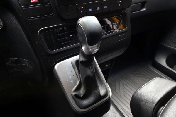 2022 Hyundai Staria с пробегом 38 274 км