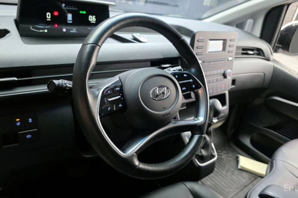 2022 Hyundai Staria с пробегом 65 058 км