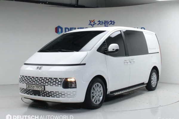 2022 Hyundai Staria с пробегом 74 230 км