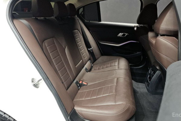 2022 BMW 3 серии с пробегом 25 351 км