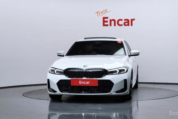 2023 BMW 3 серии с пробегом 8 672 км