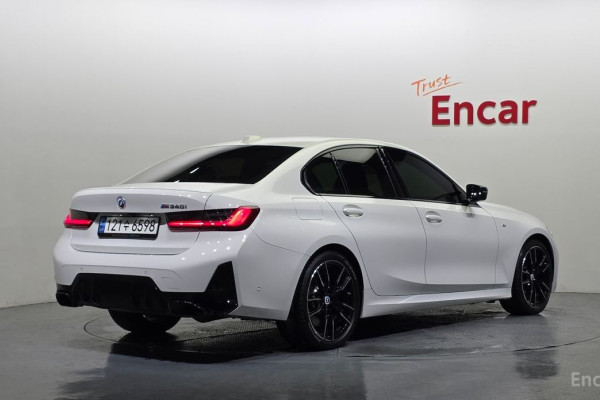 2023 BMW 3 серии с пробегом 32 784 км