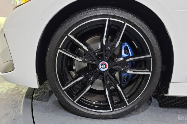 2023 BMW 3 серии с пробегом 32 784 км