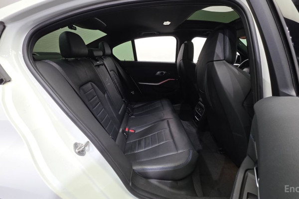 2023 BMW 3 серии с пробегом 32 784 км